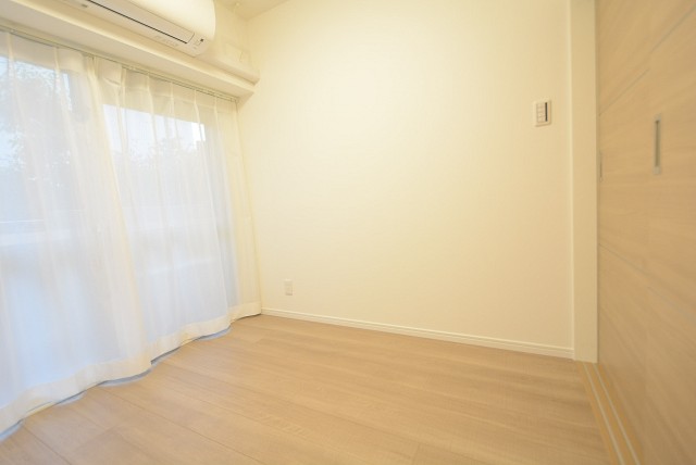 ライオンズマンション中野弥生町 洋室１