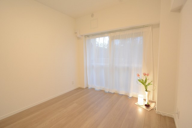 ライオンズマンション中野弥生町 洋室２