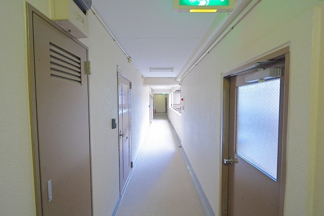 パラスト池尻大橋 外廊下