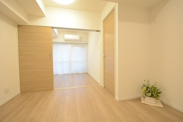 ライオンズマンション中野弥生町 LD~洋室1