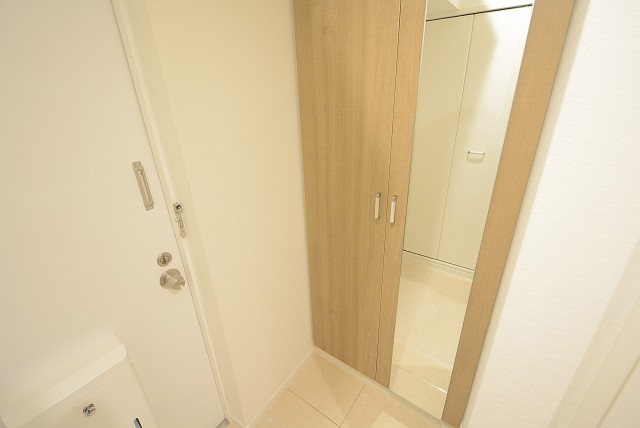 ライオンズマンション中野弥生町 玄関