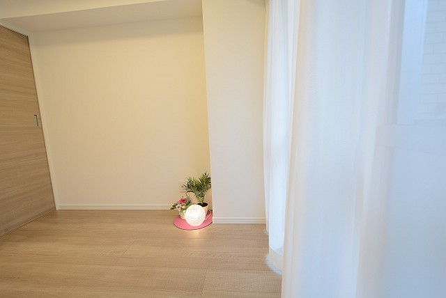 ライオンズマンション中野弥生町 LD~洋室1