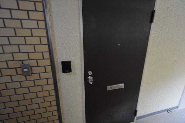 ライオンズマンション中野弥生町 玄関