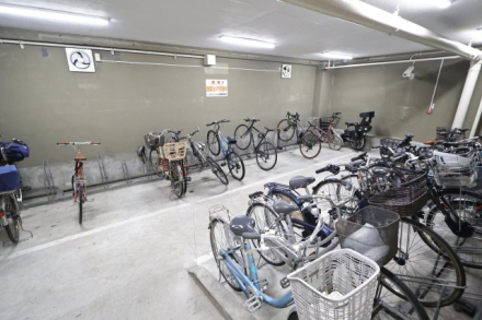 ゾンネンハイム大橋 駐輪場