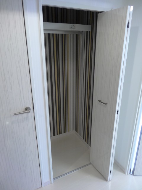 デューク高輪　収納