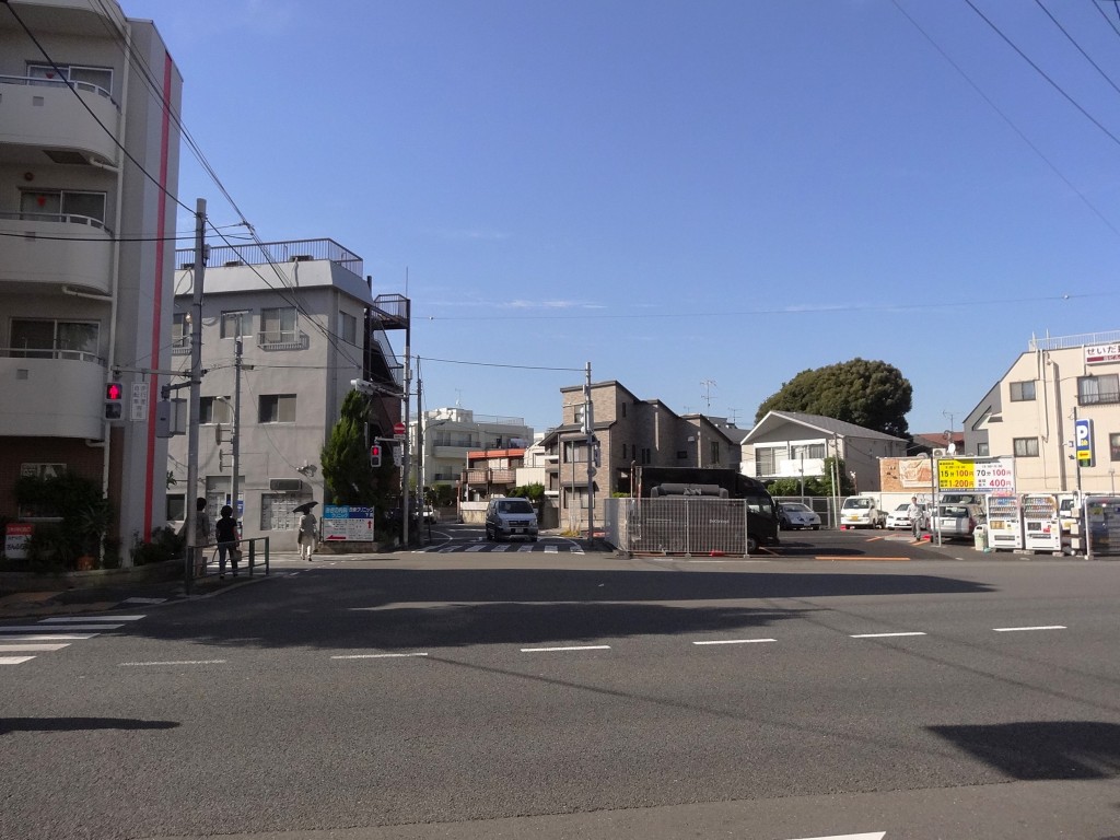 アデニウム学芸大学