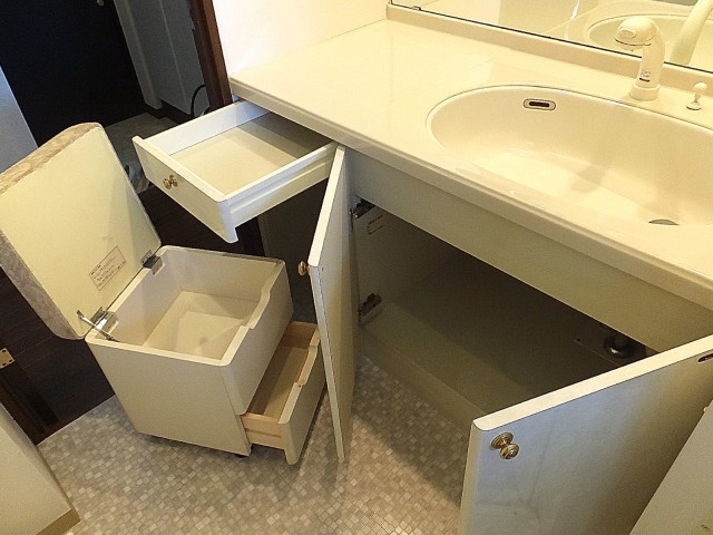 ダイアパレスシェルトワレ目黒　洗面化粧台