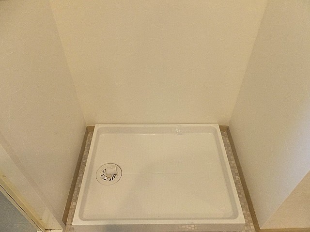 ダイアパレスシェルトワレ目黒　洗濯機置場