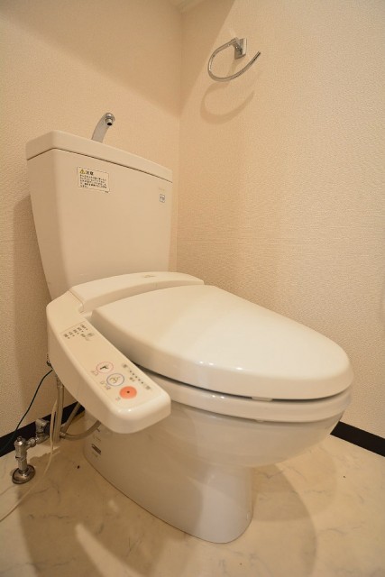 クローバー六本木　トイレ001