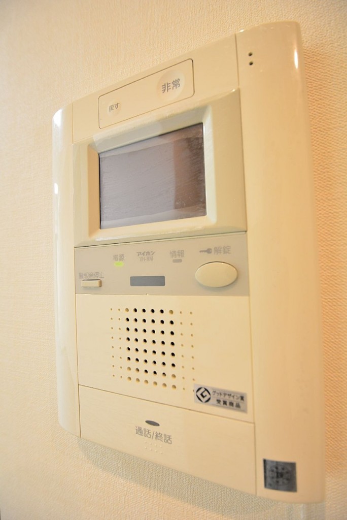 クローバー六本木　モニター付きインターホン