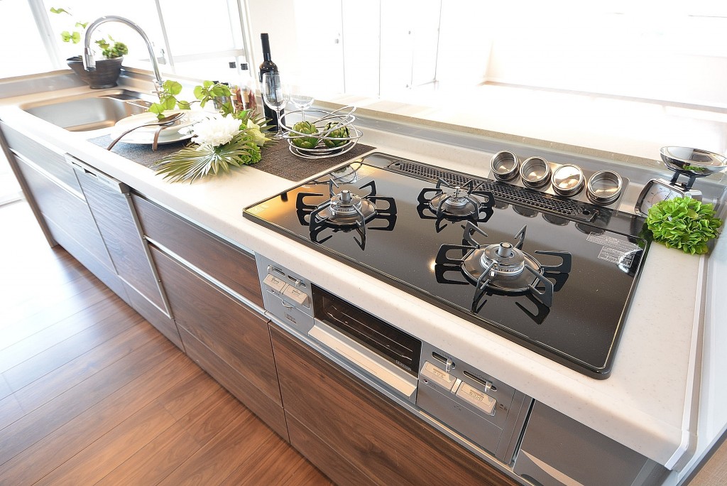 代官山マンション　対面式キッチン