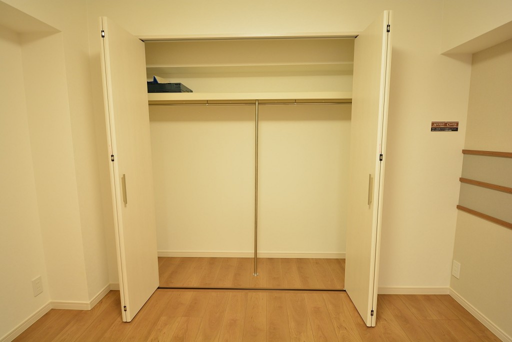 赤坂ロイヤルマンション　洋室約5.5畳収納