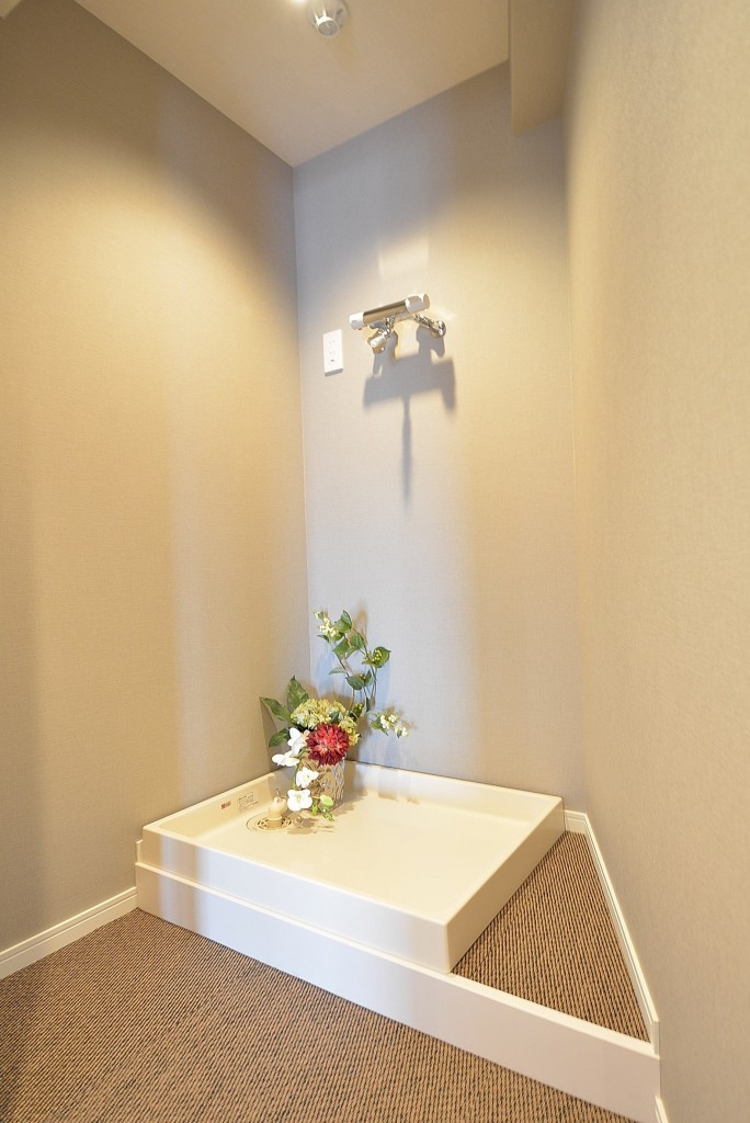 代官山マンション　洗濯機置場