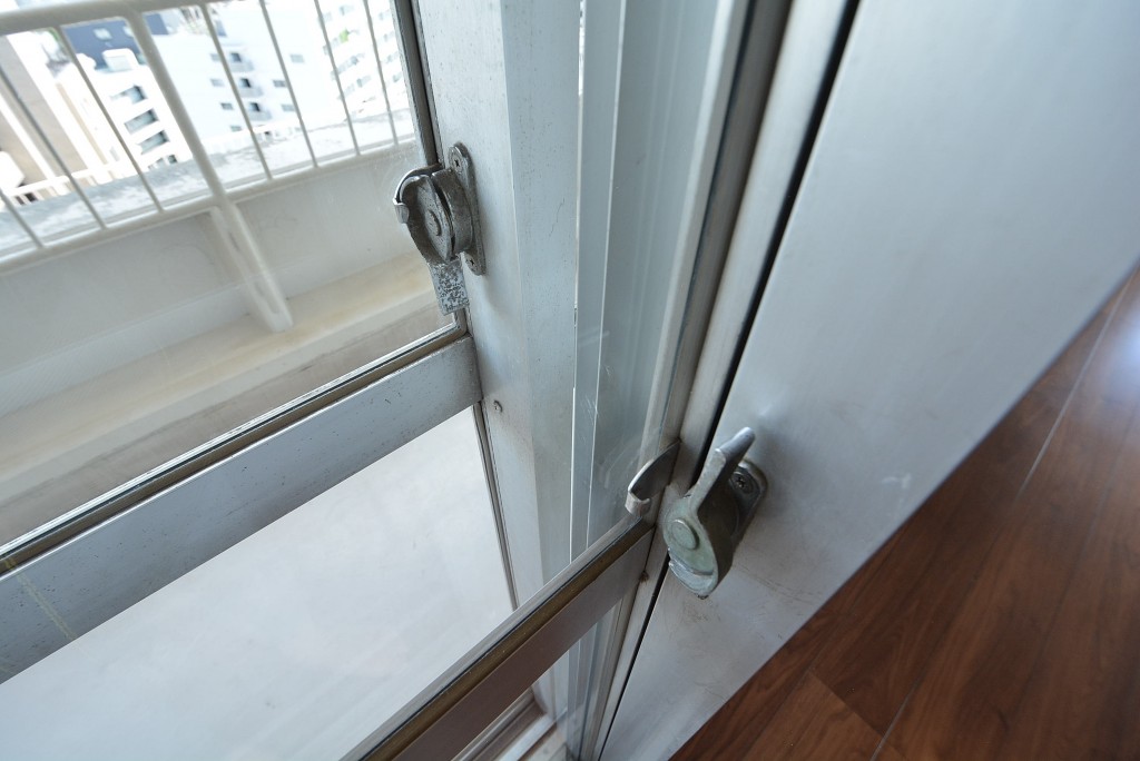 代官山マンション　二重サッシ