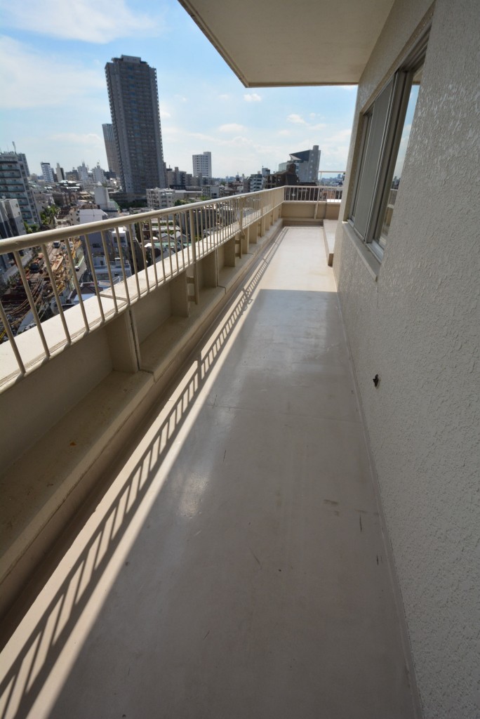 代官山マンション　ルーフバルコニー