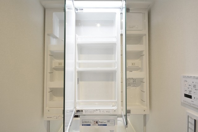 朝日三番町プラザ　洗面化粧台601