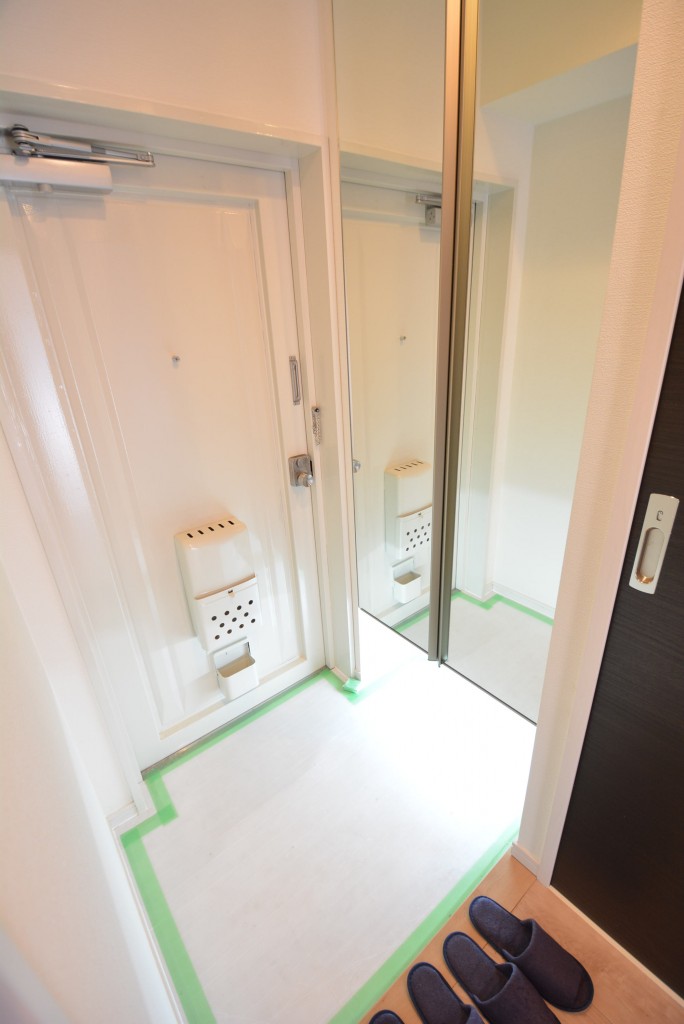 サングリア中目黒　玄関ホール