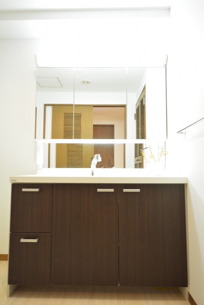 エステージ上野毛　洗面化粧台