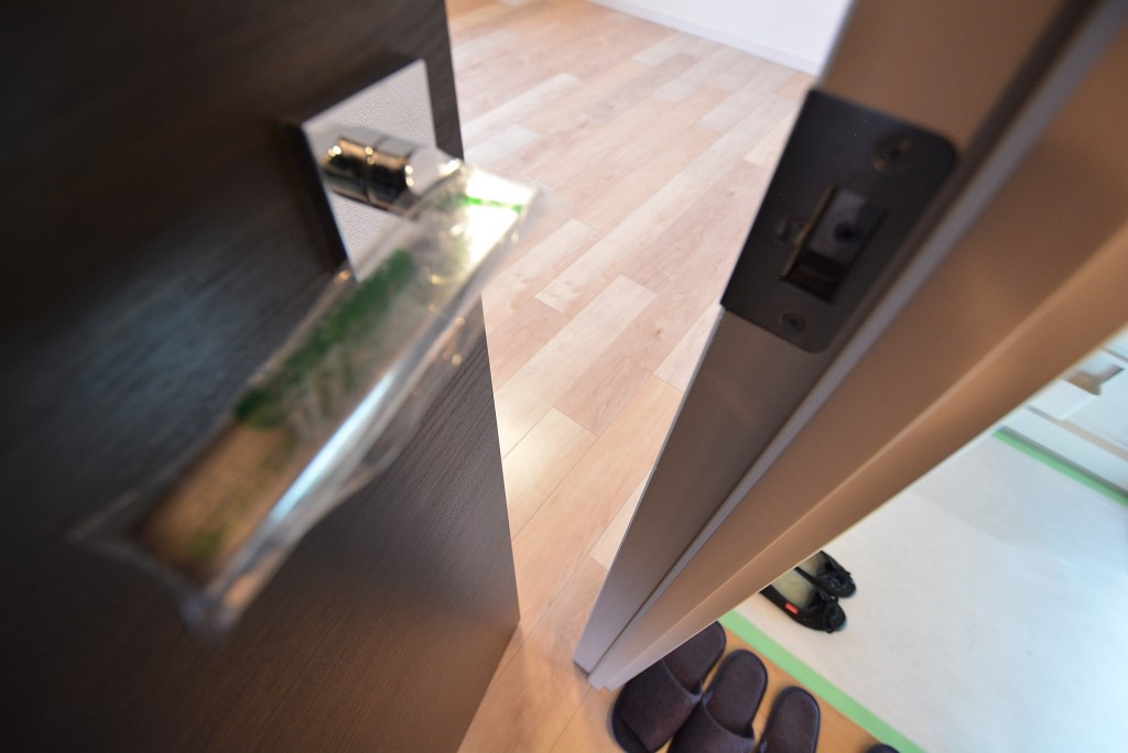 サングリア中目黒　洋室扉