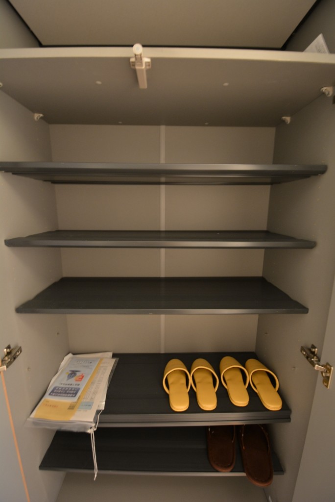 上馬マンション　シューズBOX