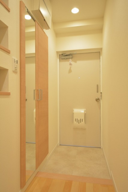 ライオンズマンション学芸大学　玄関ホール