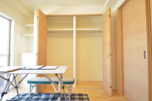ライオンズマンション学芸大学　約5.1畳の洋室収納　約5.1畳の洋室