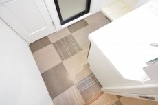 南平台マンション　洗面室