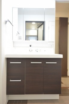 南平台マンション　洗面化粧台