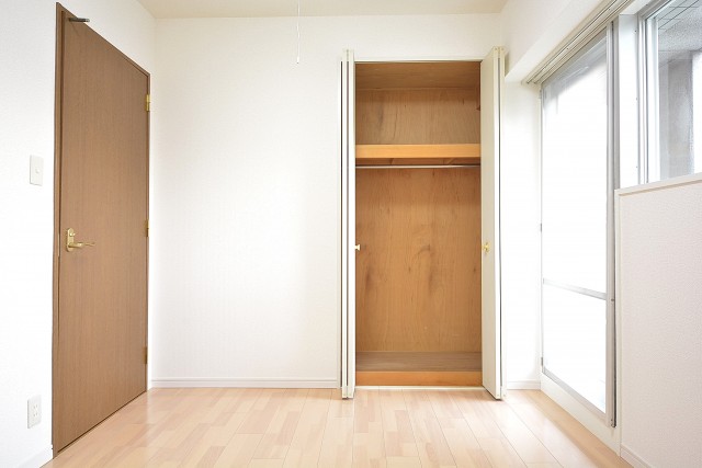 約5.9畳の洋室収納