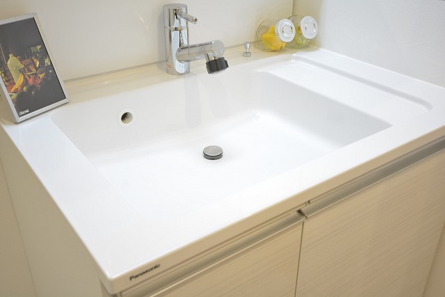 カウンター一体型洗面ボウル