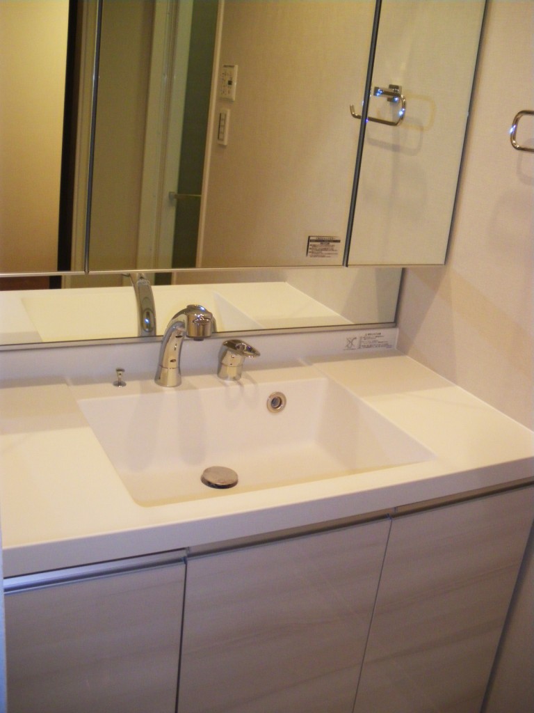 ファミール西新宿