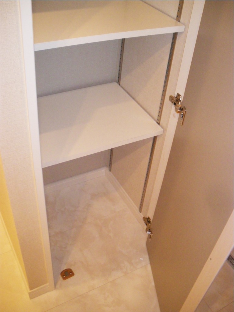 ファミール西新宿