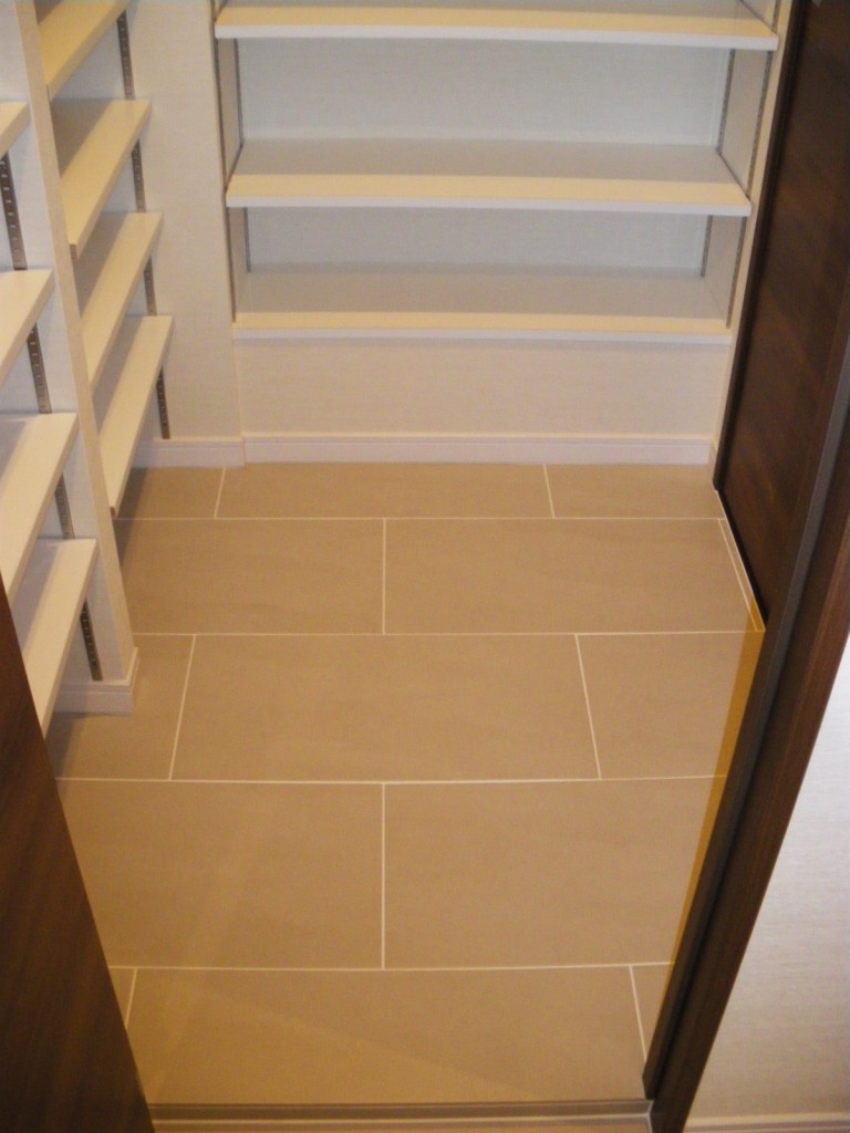 朝日三番町プラザ　シューズ収納