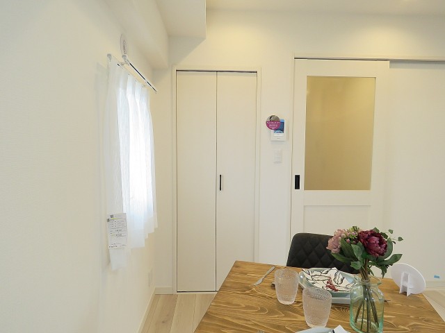 トーカンマンション深沢　LDK収納