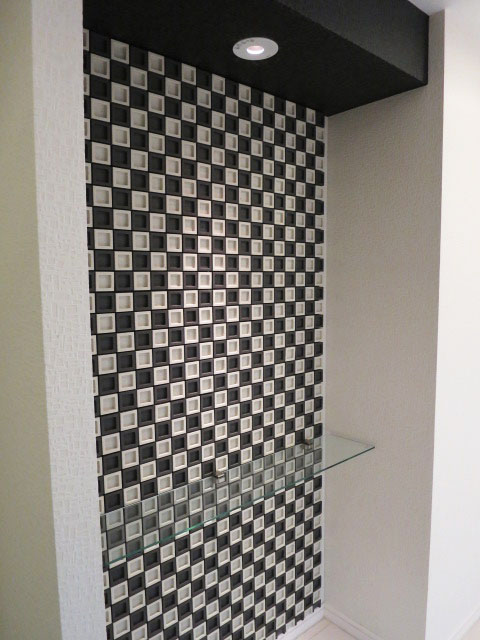 デザインタイルが印象的な玄関