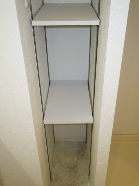 洗面室にはリネン庫設置