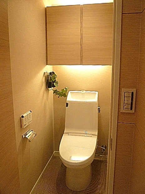 代官山マンション　ウォシュレット付トイレです。602