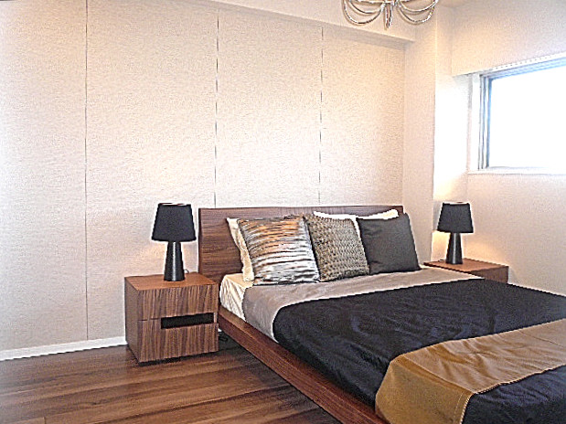 代官山マンション　玄関右側にある洋室です。602