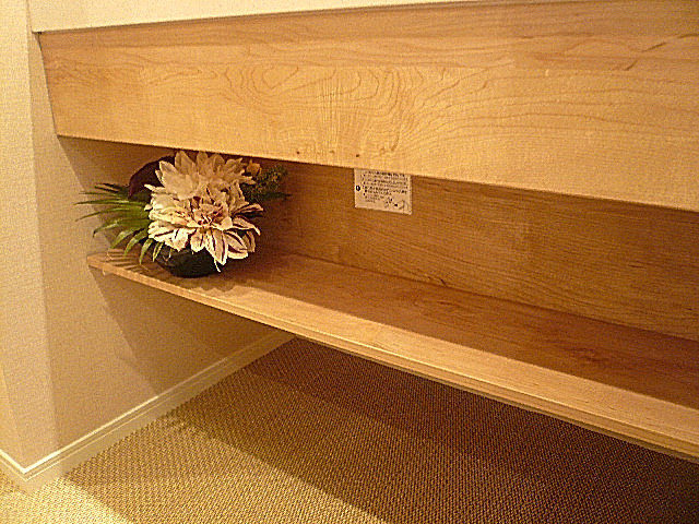 代官山マンション　洗面ボウル　下部にある棚602