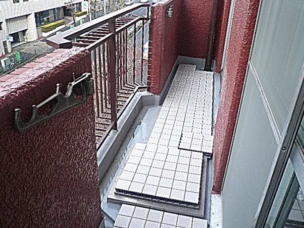 サングリア中目黒　西向きのバルコニーです。