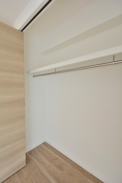 秀和第一南平台レジデンス 洋室