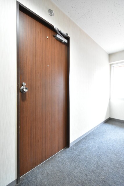 赤坂ロイヤルマンション 玄関