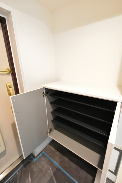 薬王寺ニューハイツ 玄関