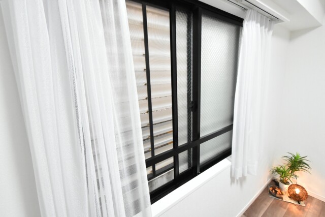 チサンマンション千石 洋室1