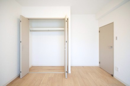 世田谷ハウス 洋室2