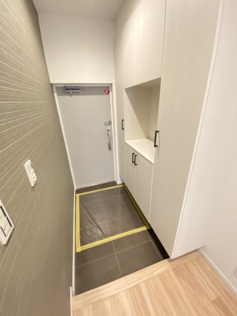 明大前グランドハイツ 玄関