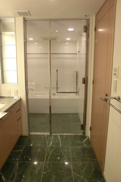 青山パークタワー　洗面室