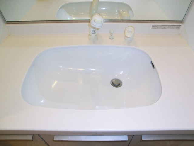 クオス銀座エスト・トロワジェーム　洗面化粧台