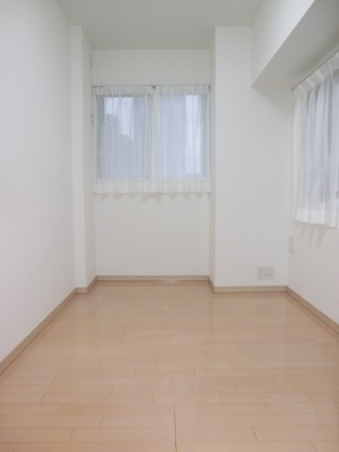 クオス銀座エスト・トロワジェーム　洋室約4.5帖