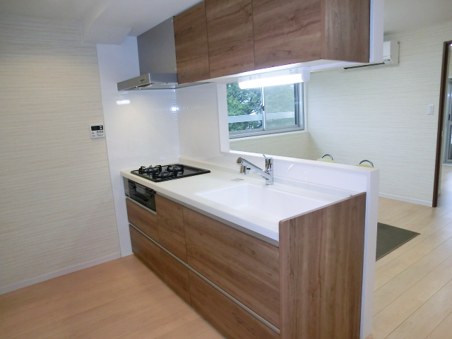 牛込中央マンション　機能的なシステムキッチン